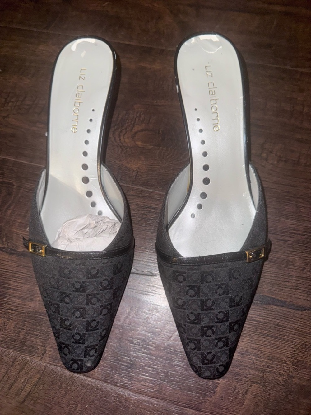 Liz Claiborne Black Pointed Toe Slip-On Mules